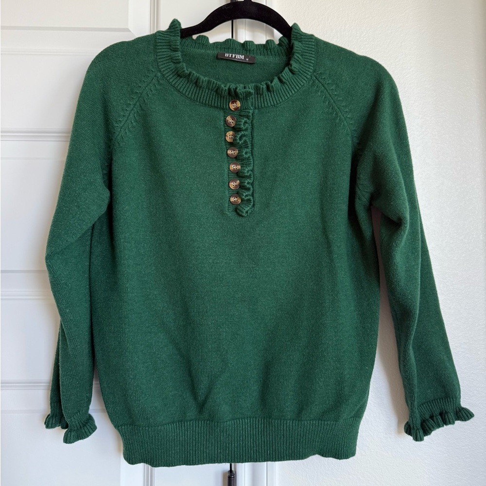 Green Ruffled Button Sweater Size Medium